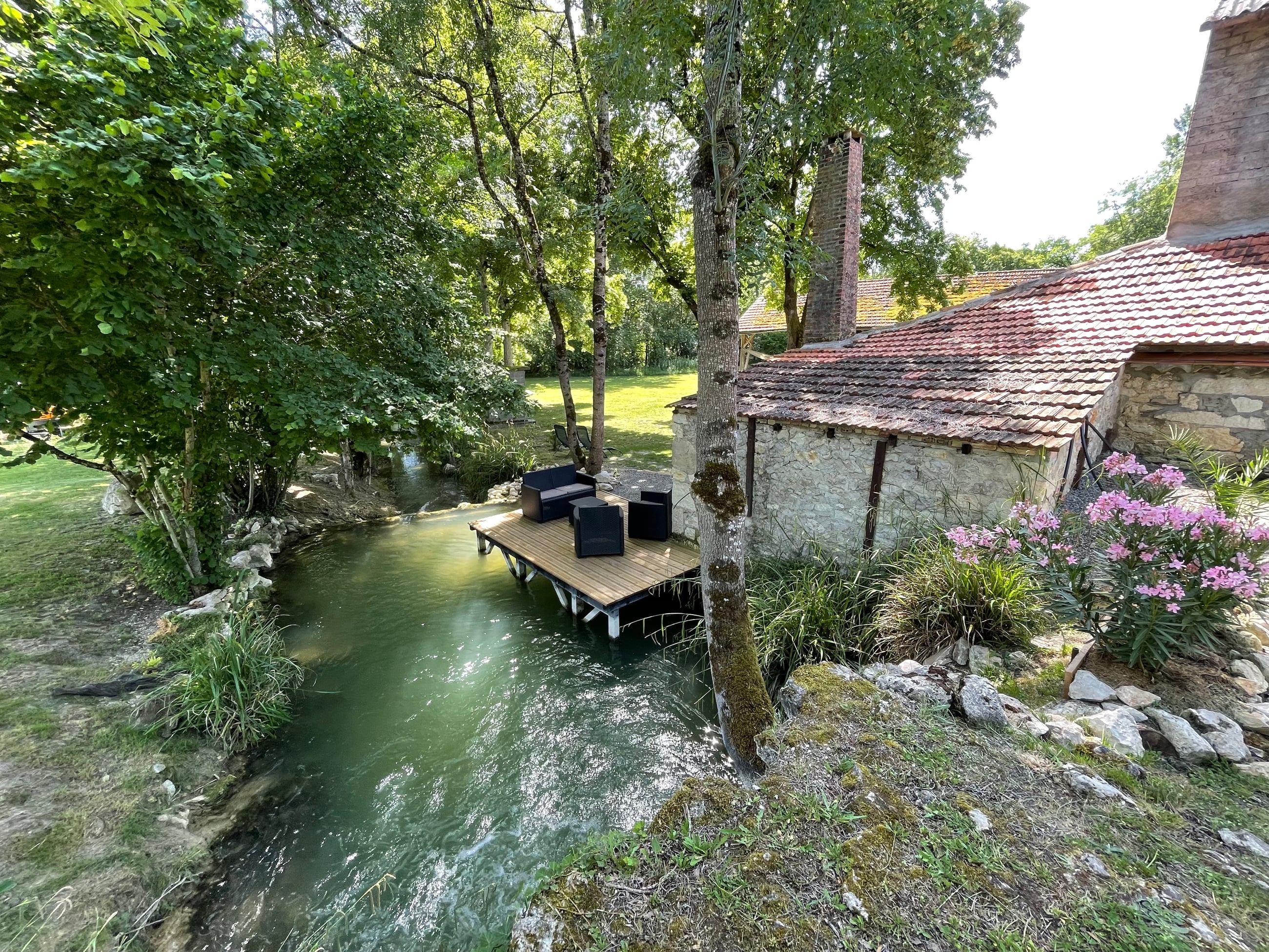 Vue sur le bassin en hauteur